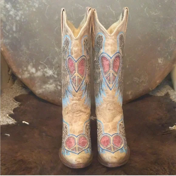 CORRAL Vintage Distressed Wings Hearts & Peace A1976 distressed boots Size 9.5 - Picture 5 of 15